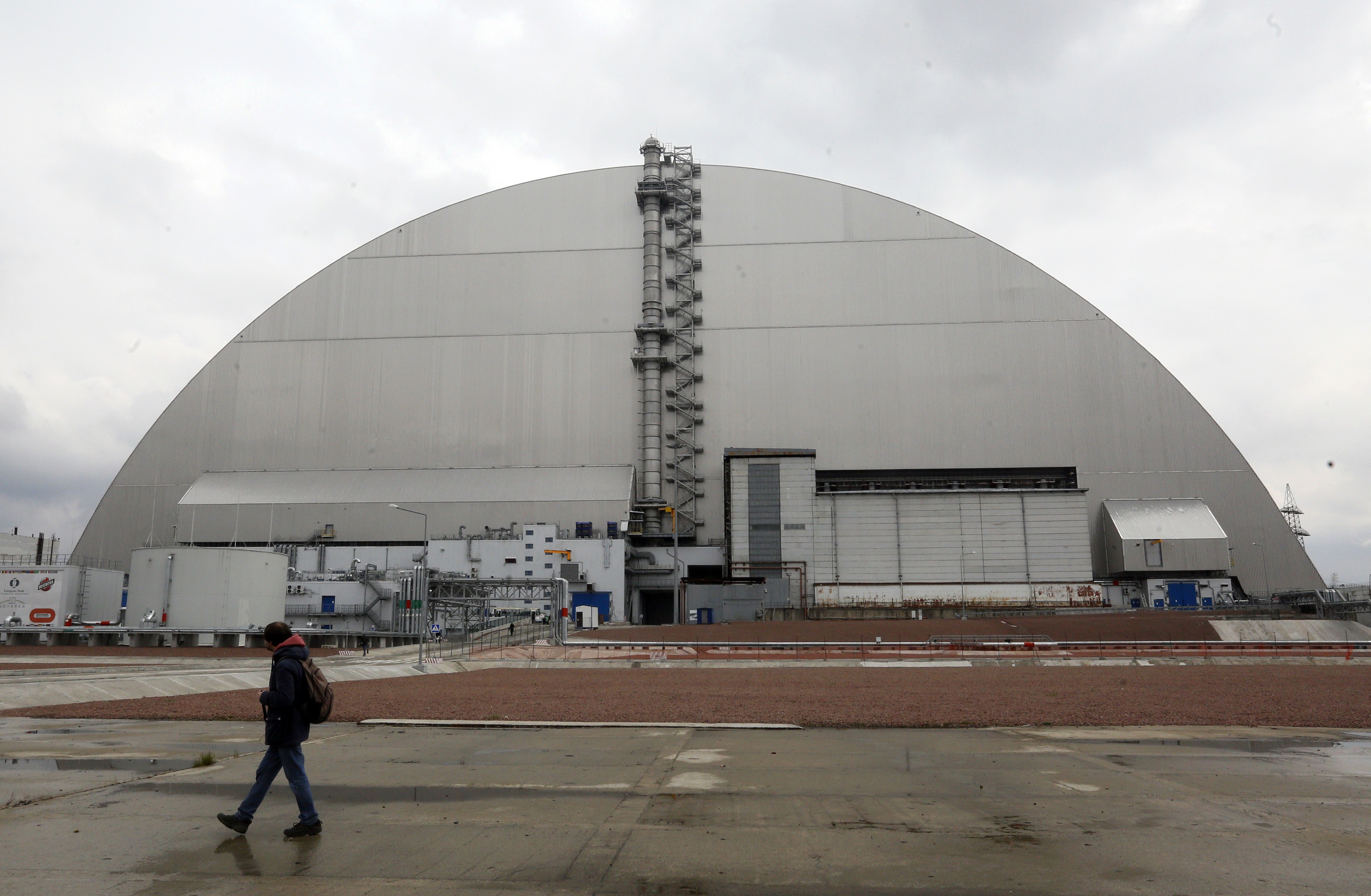 Trancados em Chernobyl, funcionários passaram 25 dias em usina após invasão russa: 'Só tínhamos a roupa do corpo'