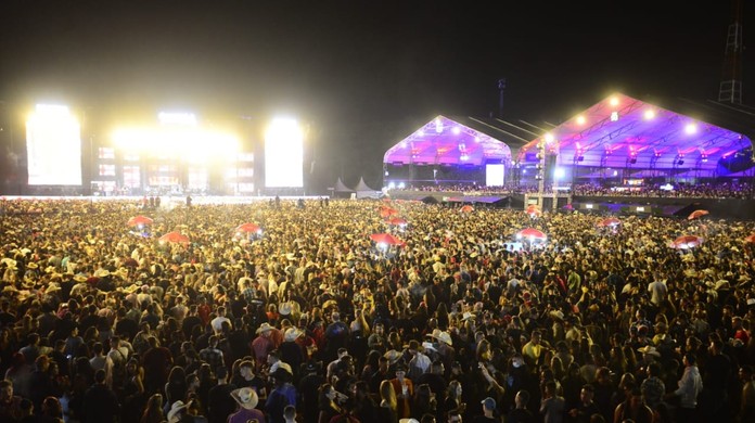 Jaguariúna Rodeo Festival - Por mais noites que viram dias! Vem JRF 2021!  🚀🚀🚀 #JRF21 . . . . . Para todas as idades, será obrigatório a  apresentação do comprovante completo de