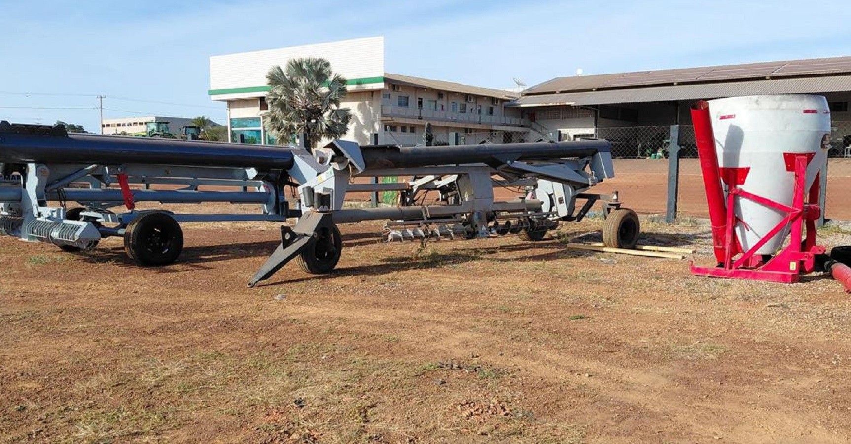 
Polícia recupera máquinas agrícolas avaliadas em R$ 300 mil furtadas de empresa no sul do Tocantins