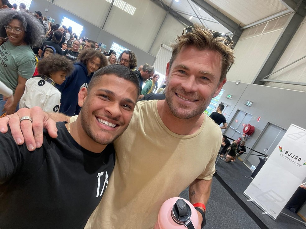 Fã do Thor, brasileiro dá aulas de jiu-jítsu para filhos do ator Chris  Hemsworth na Austrália: 'São bem arteiros', Sorocaba e Jundiaí