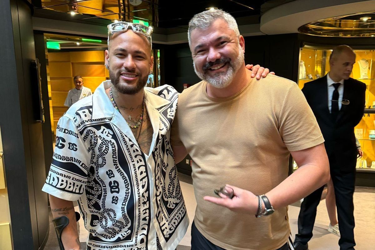 Professor de inglês de Neymar revela bastidores das aulas com o craque