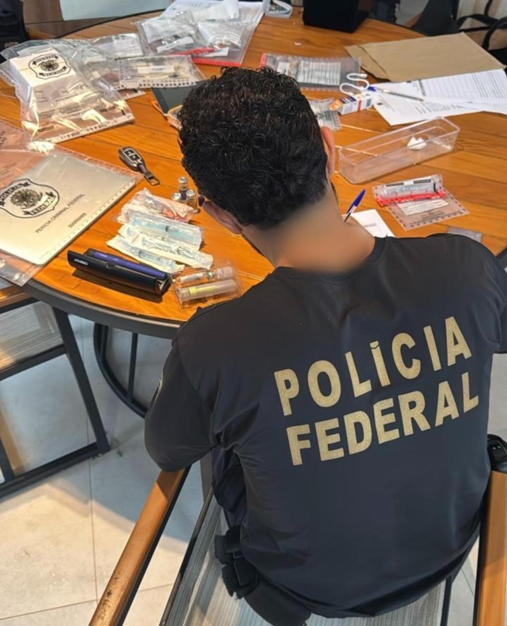 Operação da Polícia Federal contra venda ilegal de remédio para emagrecimento prende dois homens no Vale do Aço