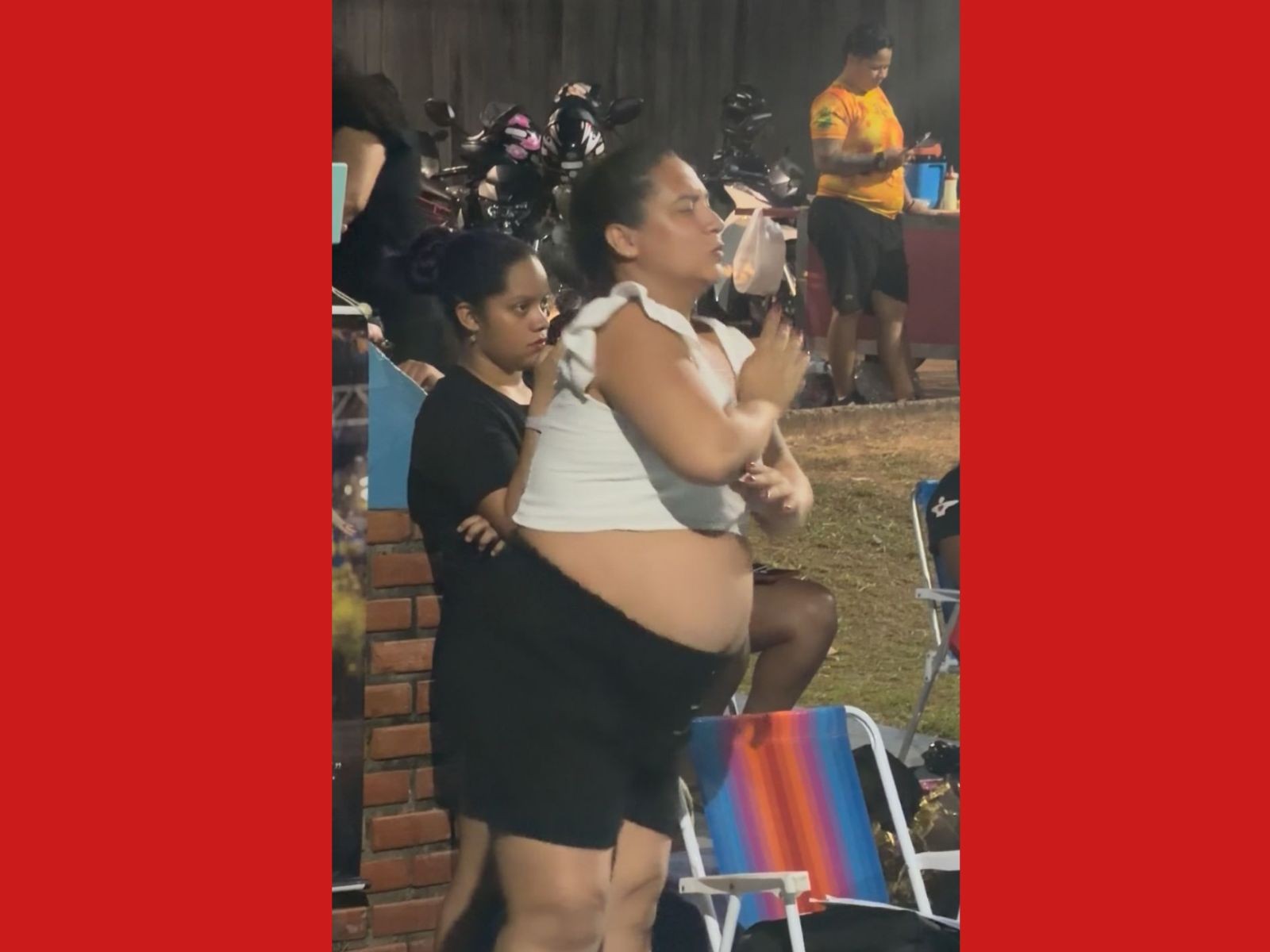 Durante gravidez, intérprete de Libras viraliza ao acompanhar ensaio de juninas no Acre: 'Faço com amor'