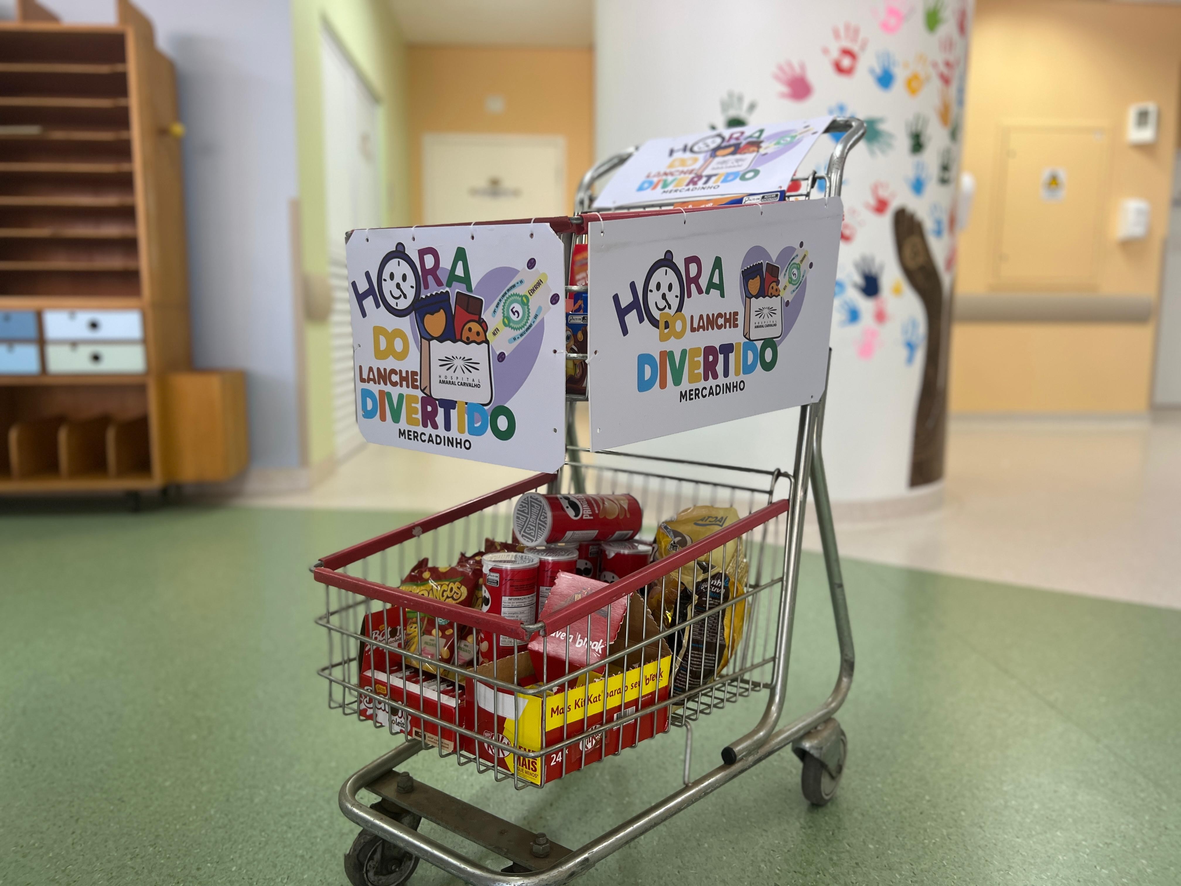 Hospital do interior de SP cria ‘mercadinho’ para crianças em tratamento e ensina nutrição e finanças com guloseimas
