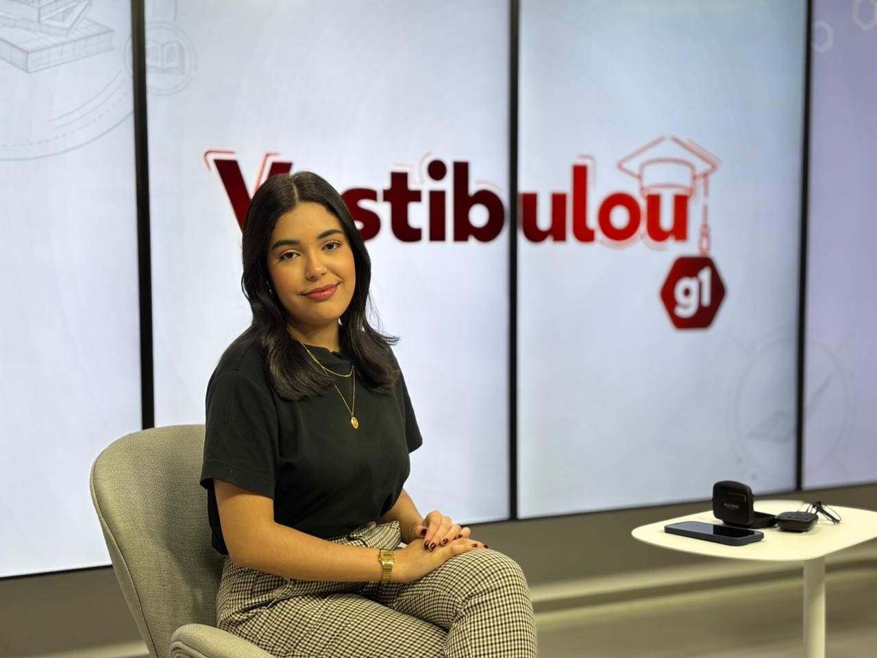 Enem 2025: g1 tira dúvidas sobre redação em plantão ao vivo