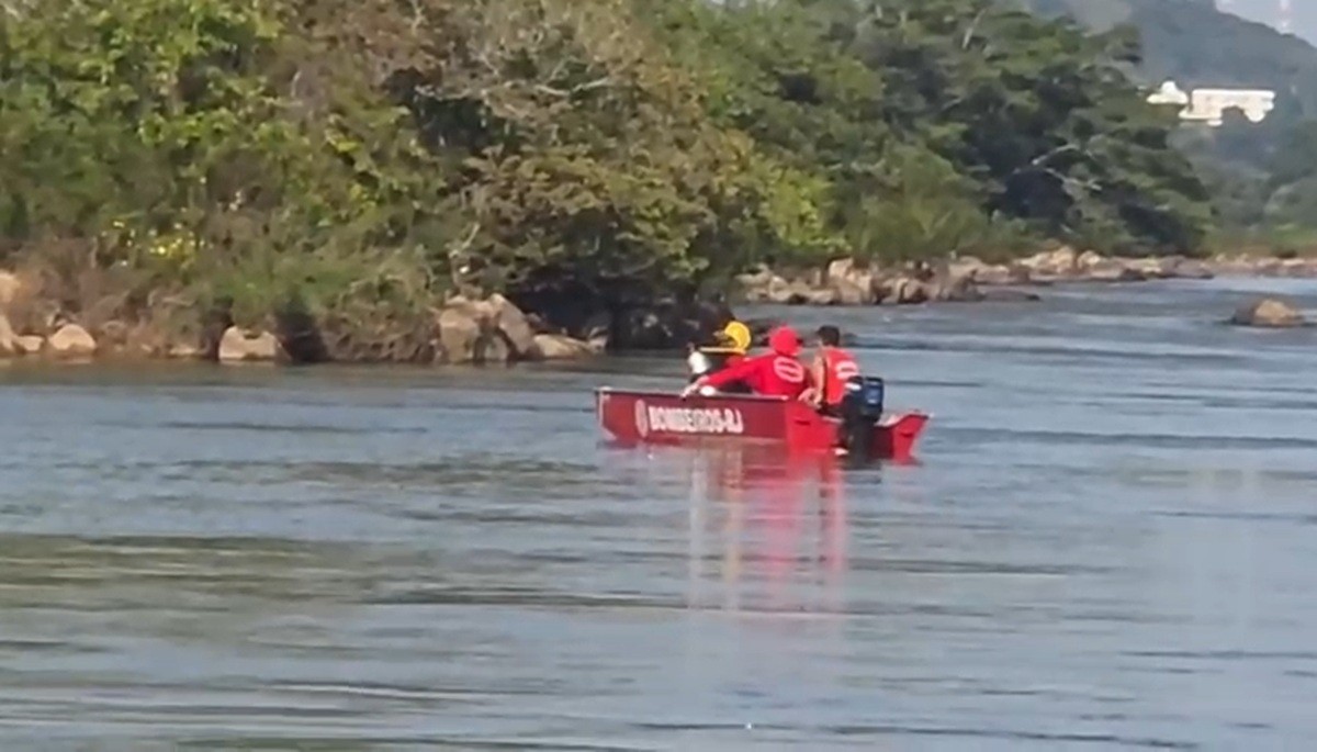 Jovem desaparece após se afogar no Rio Paraíba do Sul, em Itaocara