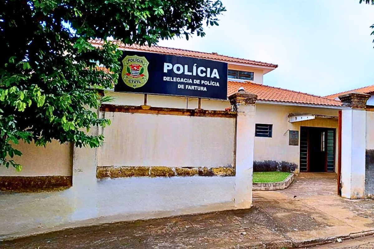 Polícia prende suspeito de armazenar vídeos de abuso sexual infantil em Fartura