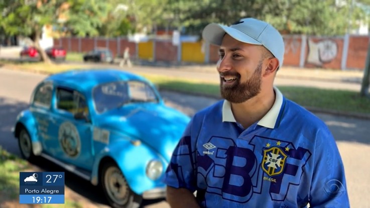 Torcedor que vai de Fusca para a Copa do Mundo é barrado no meio do caminho, precisa voltar e agora corre para chegar a tempo nos EUA 