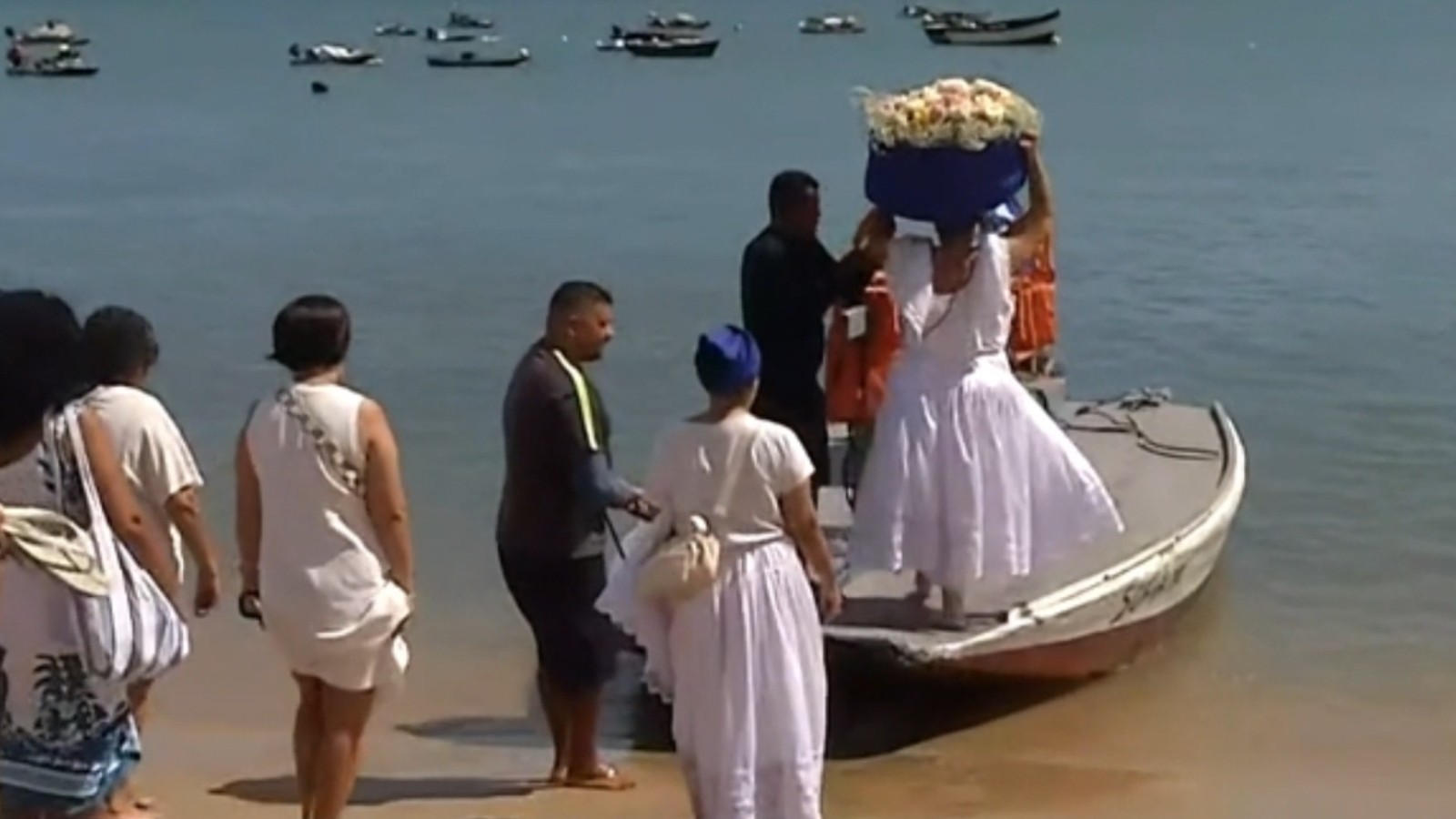 Festa de Iemanjá reúne diversos grupos religiosos em Fortaleza; programação vai até domingo (16)
