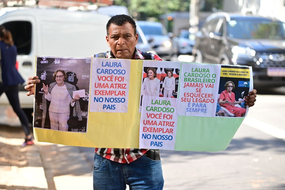 Laura Cardoso é velada no Centro de SP - Folha Regional