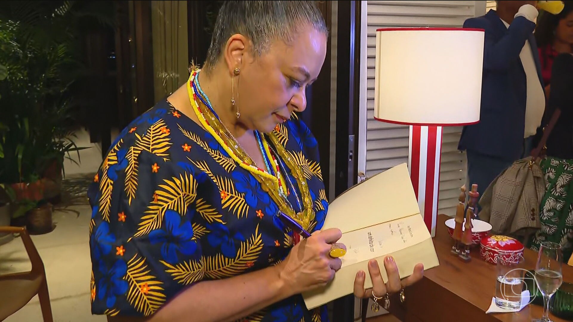 Escritora Ana Maria Gonçalves é eleita para ABL em 128 anos de história