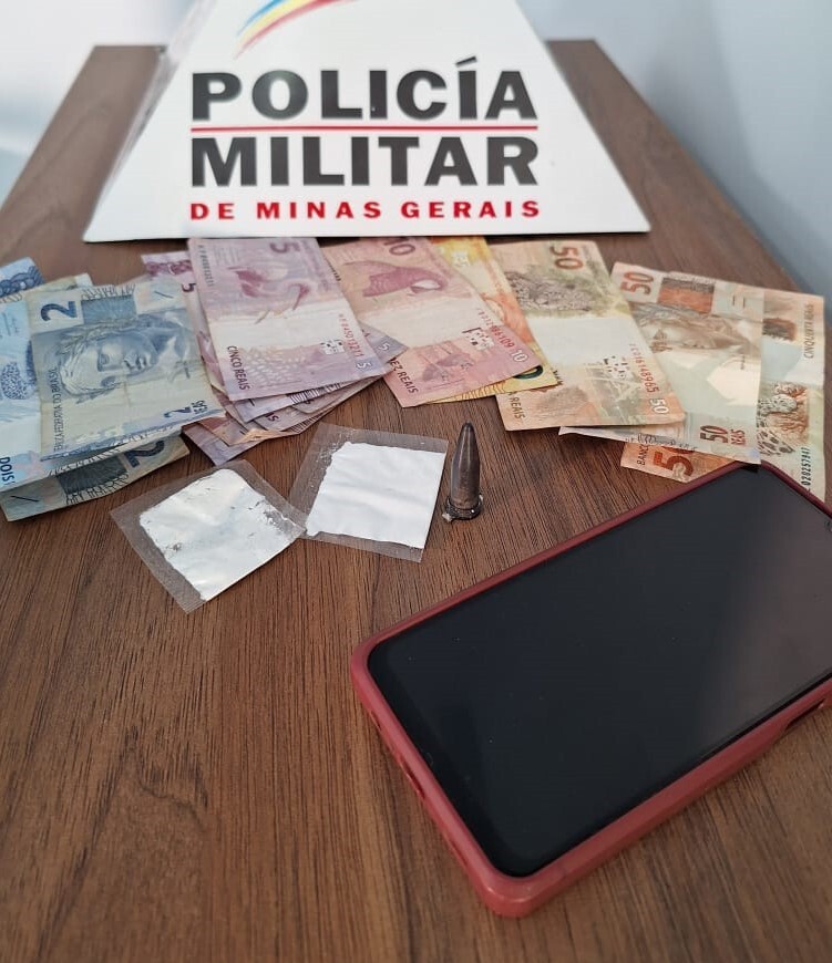 Taxista é preso por aproveitar a profissão para traficar drogas em Cláudio, diz PM