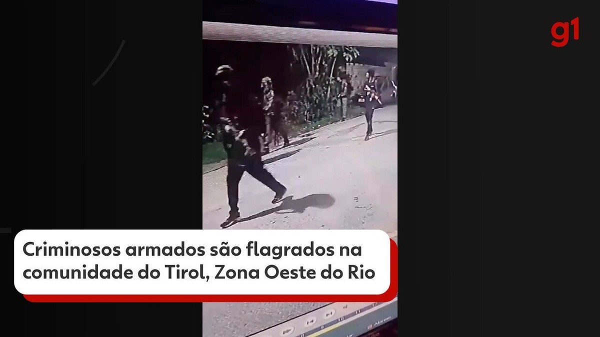 Criminosos armados são flagrados na comunidade do Tirol, Zona Oeste do Rio; VÍDEO