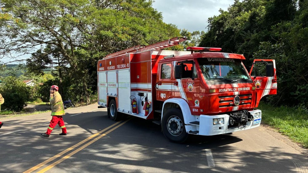 Acidente deixou dois ciclistas mortos — Foto: André Malinoski/Agência RBS