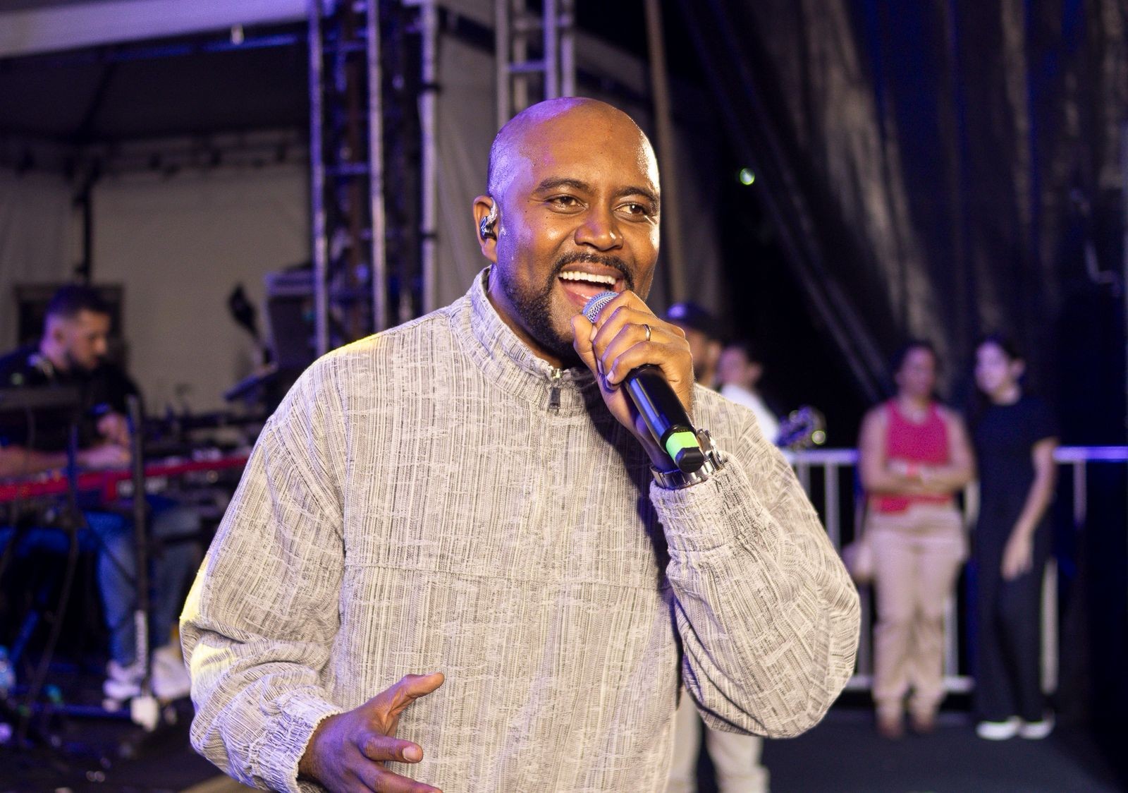 Festa do Trabalhador em Volta Redonda terá shows na Vila Santa Cecília 