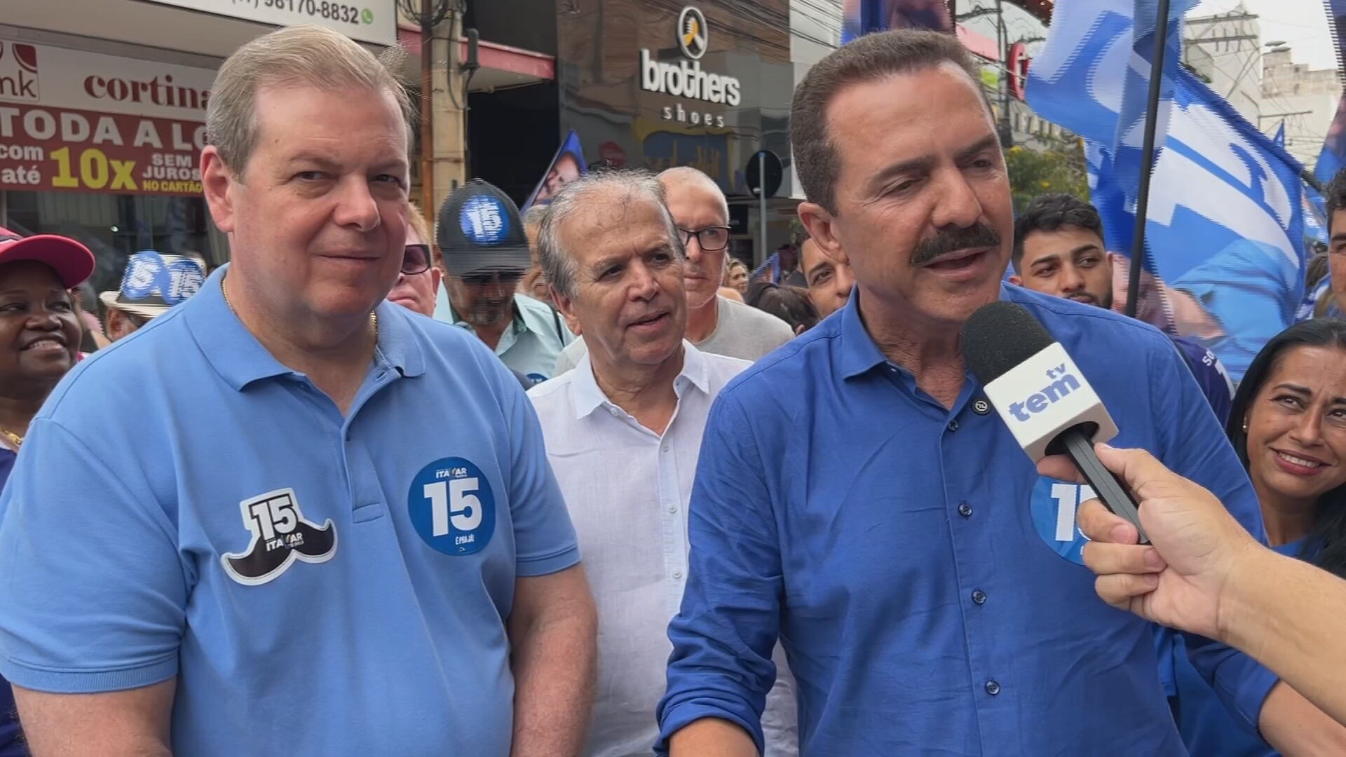 Itamar Borges faz passeata no Centro e reflete sobre campanha eleitoral