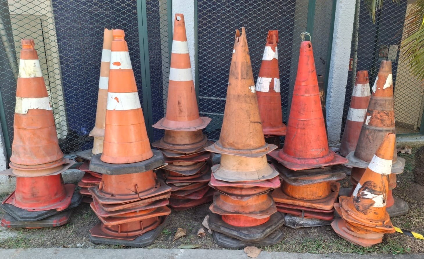 Projeto Rio em Ordem apreende 78 cones que guardavam vagas públicas