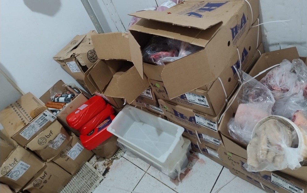 Dez estabelecimentos comerciais são autuados após fiscalização identificar irregularidades, em Guarabira, na PB