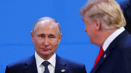 Autoridades dos EUA, UE e Ucrânia se reunirão no Reino Unido hoje antes do encontro entre Trump e Putin