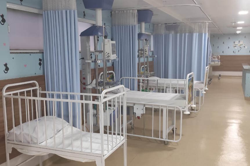 Paraná contrata 58 novos leitos hospitalares após crescimento em casos de síndromes respiratórias