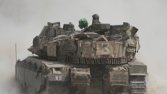 VÍDEO: Exército de Israel divulga imagens de tropas em nova operação terrestre em Gaza