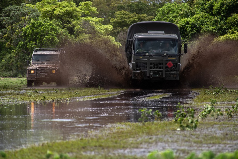 Lama, calor intenso, água no Pantanal.  — Foto: Luiz Felipe Mendes