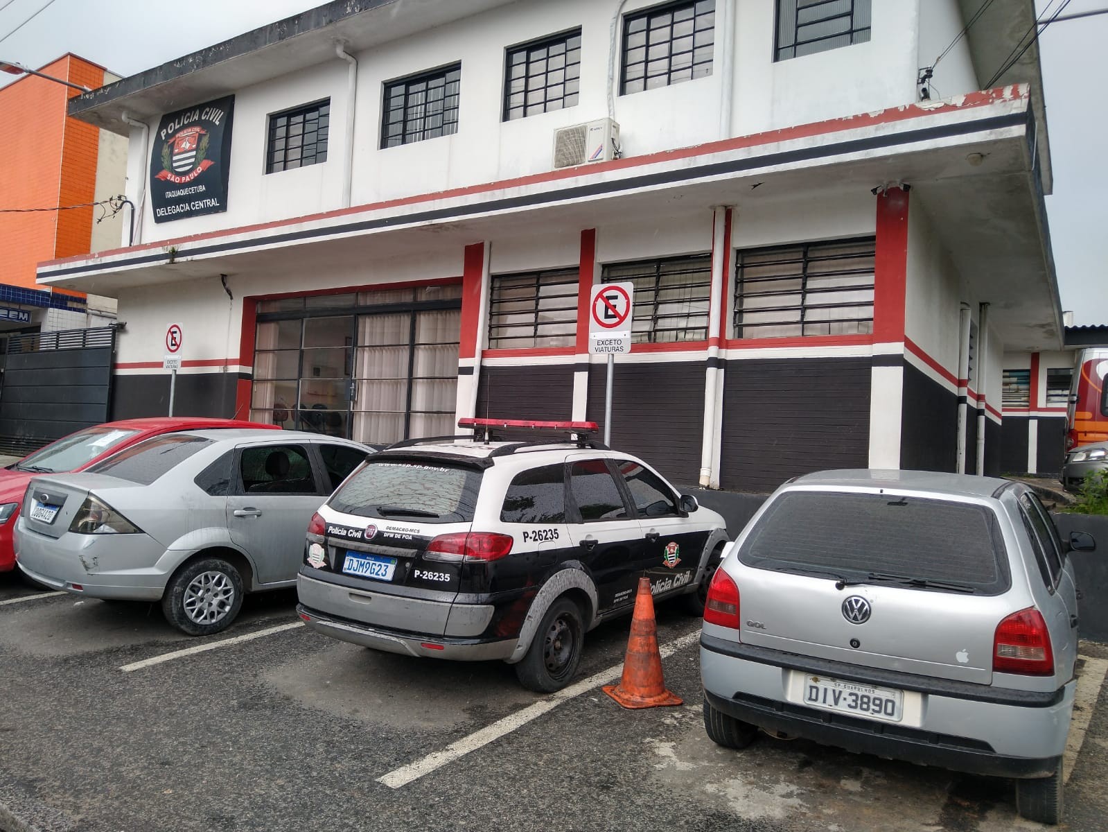 Homem é preso após agredir esposa grávida de dois meses em Itaquaquecetuba 