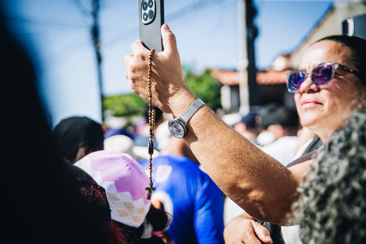 Caminhada com Maria reúne milhares de fiéis em Fortaleza. — Foto: Ismael Soares/SVM
