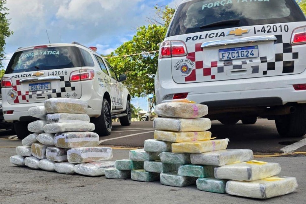 Apreensão de drogas foi registrada em Presidente Venceslau (SP) neste segunda-feira (16) — Foto: Polícia Militar/Divulgação