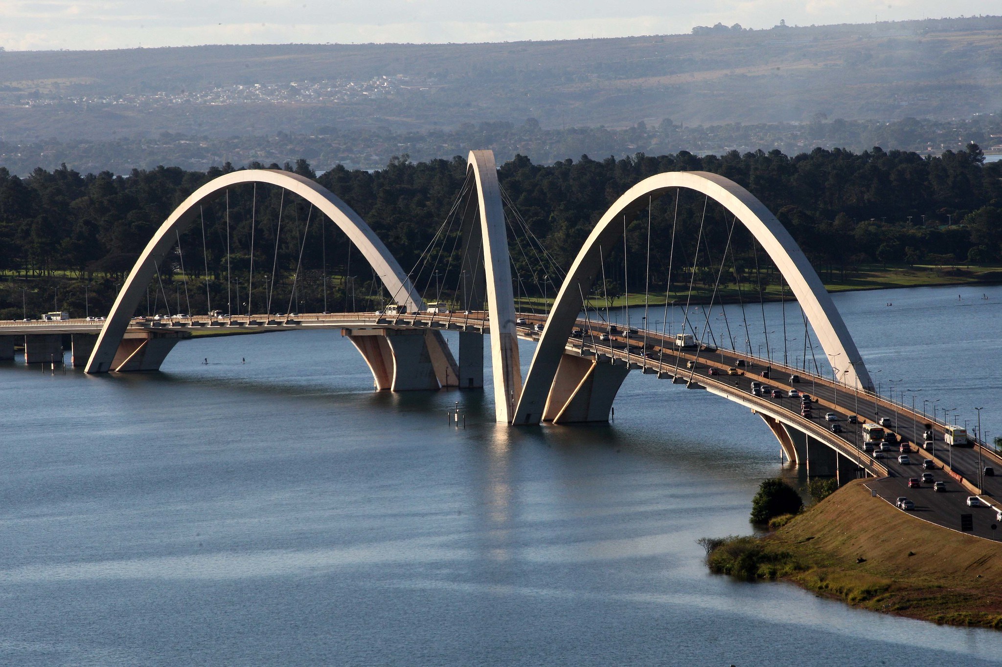 Ponte JK, em Brasília, está na lista de pontes mais bonitas do mundo