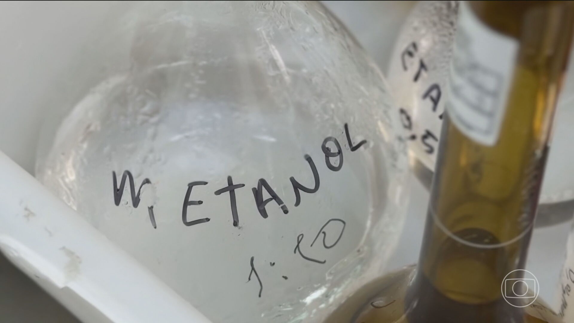 Perícia de bebidas destiladas adulteradas descarta contaminação acidental e afirma que metanol foi adicionado de forma criminosa