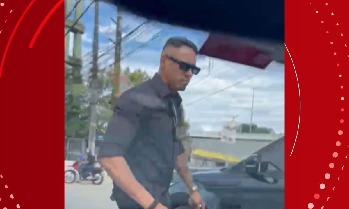 Homem baleado por policial em Salvador conta que suspeito tentou retirá-lo do carro a força: 'apontou a arma e me xingou' 