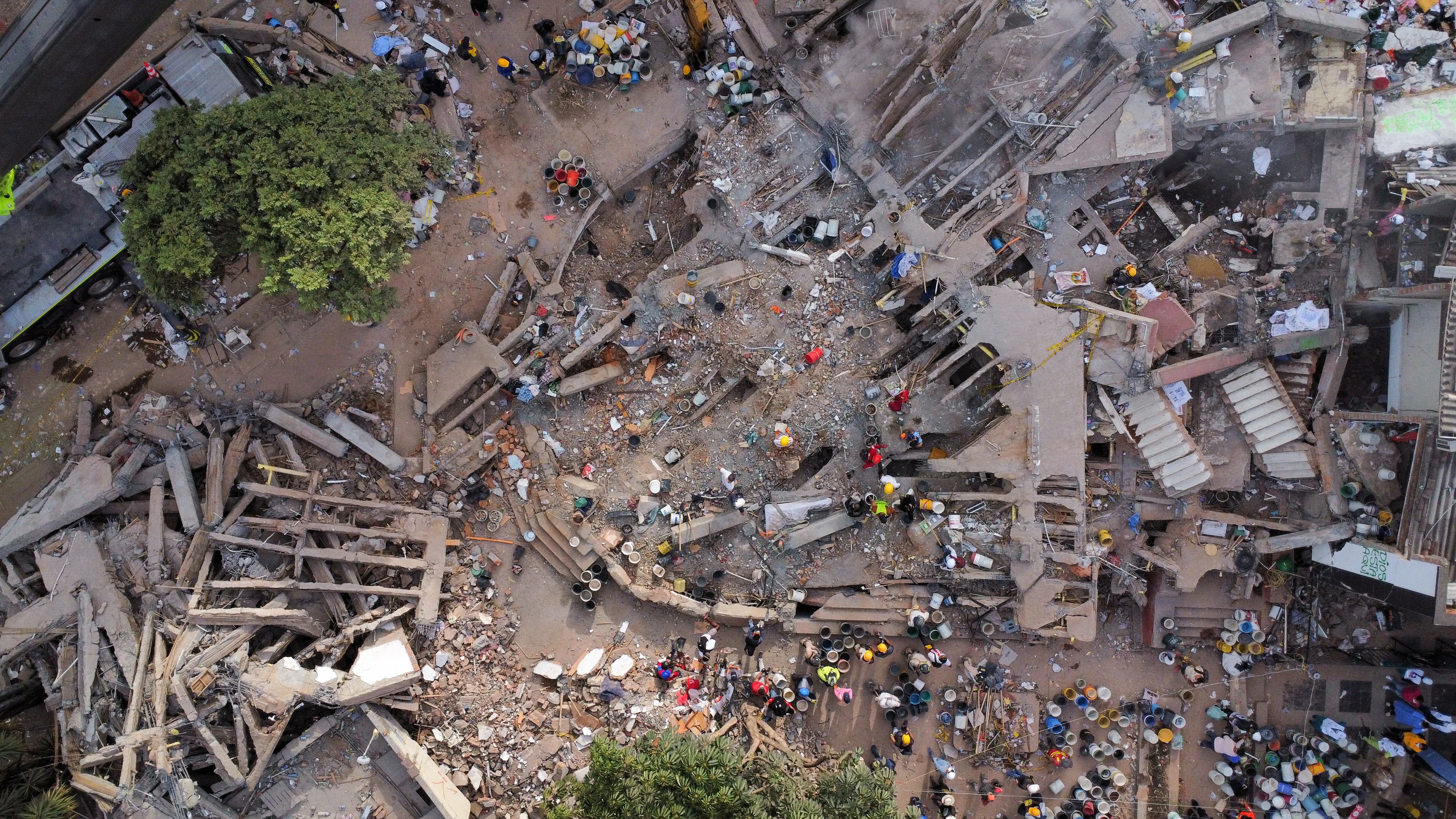 Número de mortos por terremoto na Colômbia chega a 265, diz presidente; quase 500 estão desaparecidos
