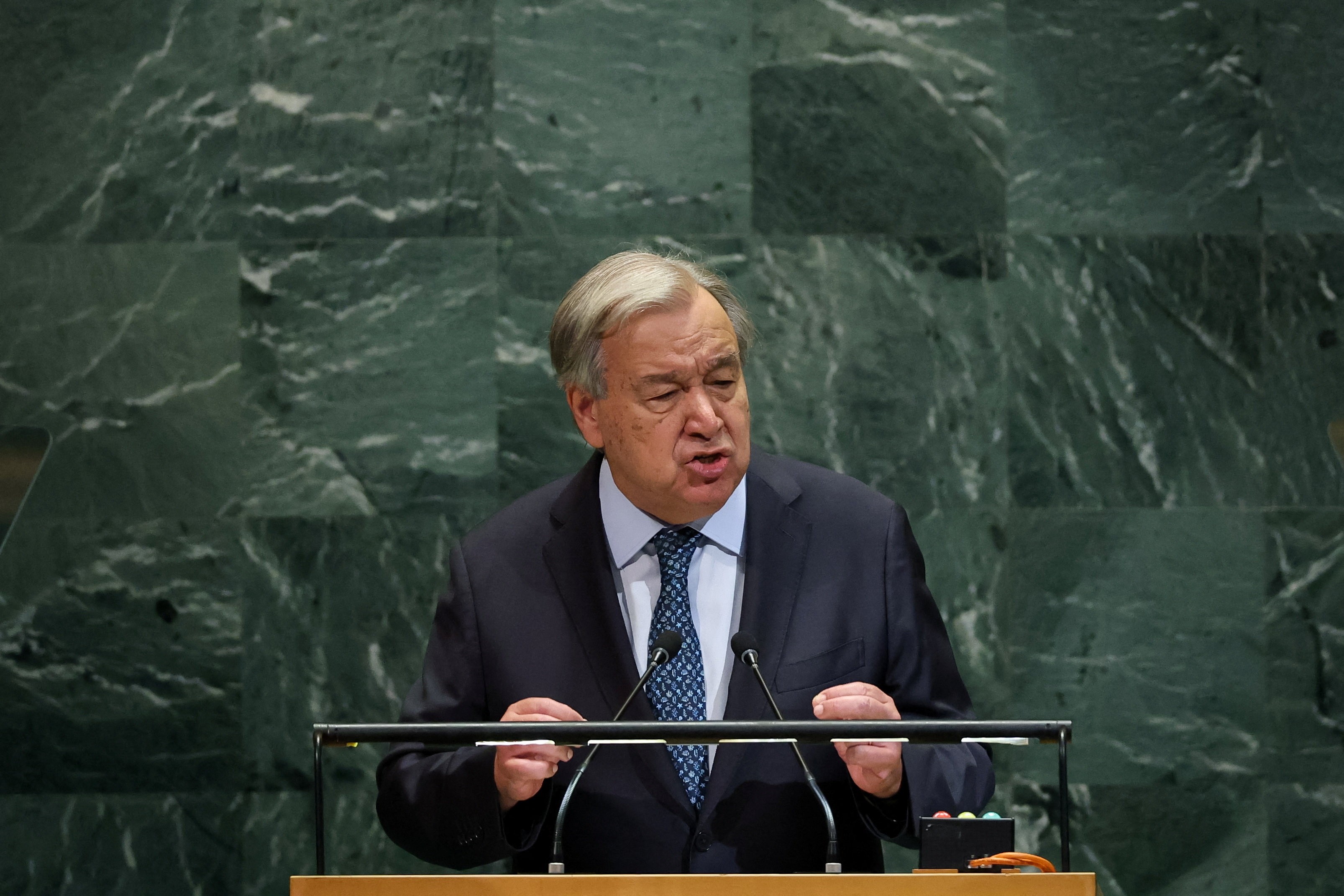 'Investir em combustíveis fósseis é apostar contra a humanidade', diz secretário-geral da ONU na Cúpula dos Líderes