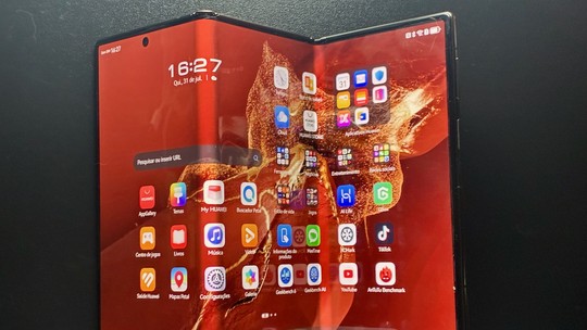Huawei Mate XT Ultimate Design: vale a pena gastar R$ 39 mil no celular mais caro do Brasil? Veja o teste - Huawei e Honor lideram a lista dos aparelhos mais caros à venda no Brasil, mas Samsung e Motorola têm versões mais baratas (e fabricadas no país) que saem por menos de R$ 15 mil.