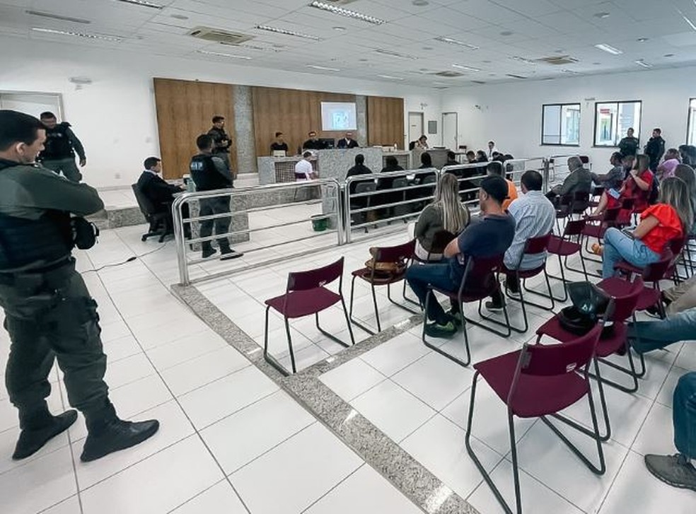Julgamento de homem que matou escrivão ocorreu nesta quinta-feira (9), na 1ª Vara Criminal de Tauá. — Foto: TJCE/ Divulgação