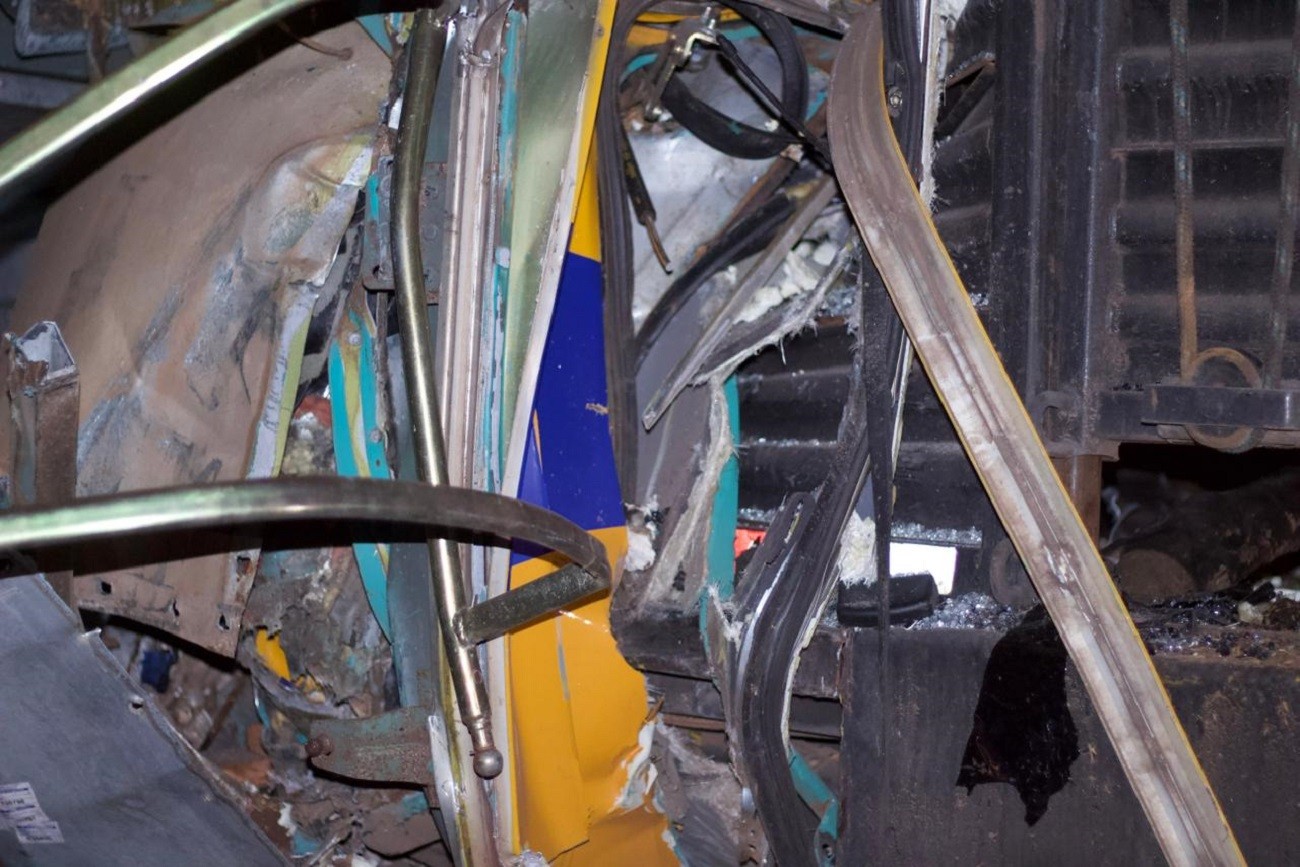 Ônibus do time sub-20 do Águia de Marabá que bateu e matou preparador ficou destruído; veja imagens