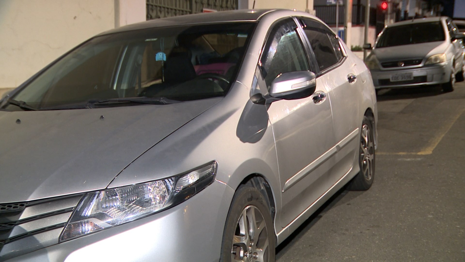 Motorista sofre tentativa de assalto ao sair de bar em Campinas; um homem foi preso