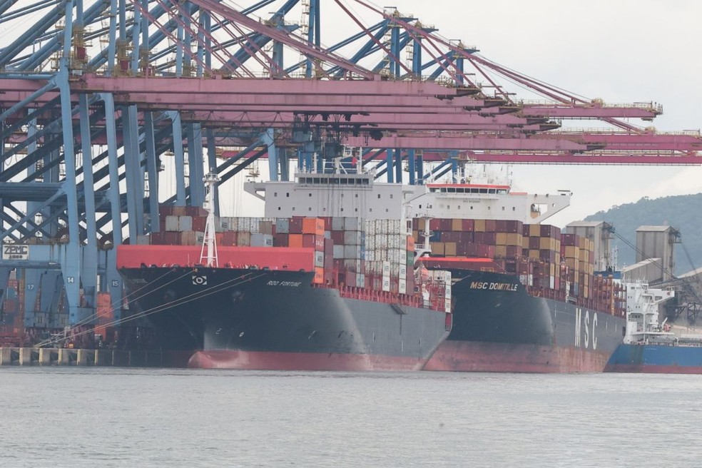 Porto de Santos corre risco de perder cargas com taxa anunciada pelos EUA — Foto: Vanessa Rodrigues/A Tribuna Jornal