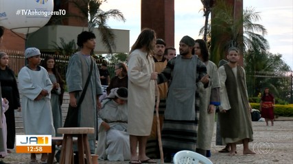 Companhia teatral se prepara para o espetáculo Paixão de Cristo em Palmas