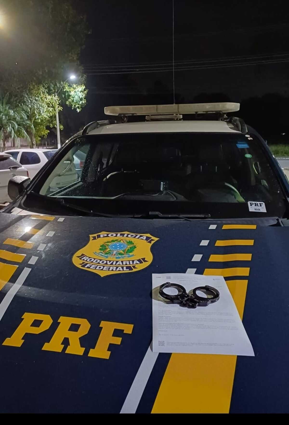 Procurado pela Justiça por tráfico de drogas é preso na Via Dutra, em Volta Redonda