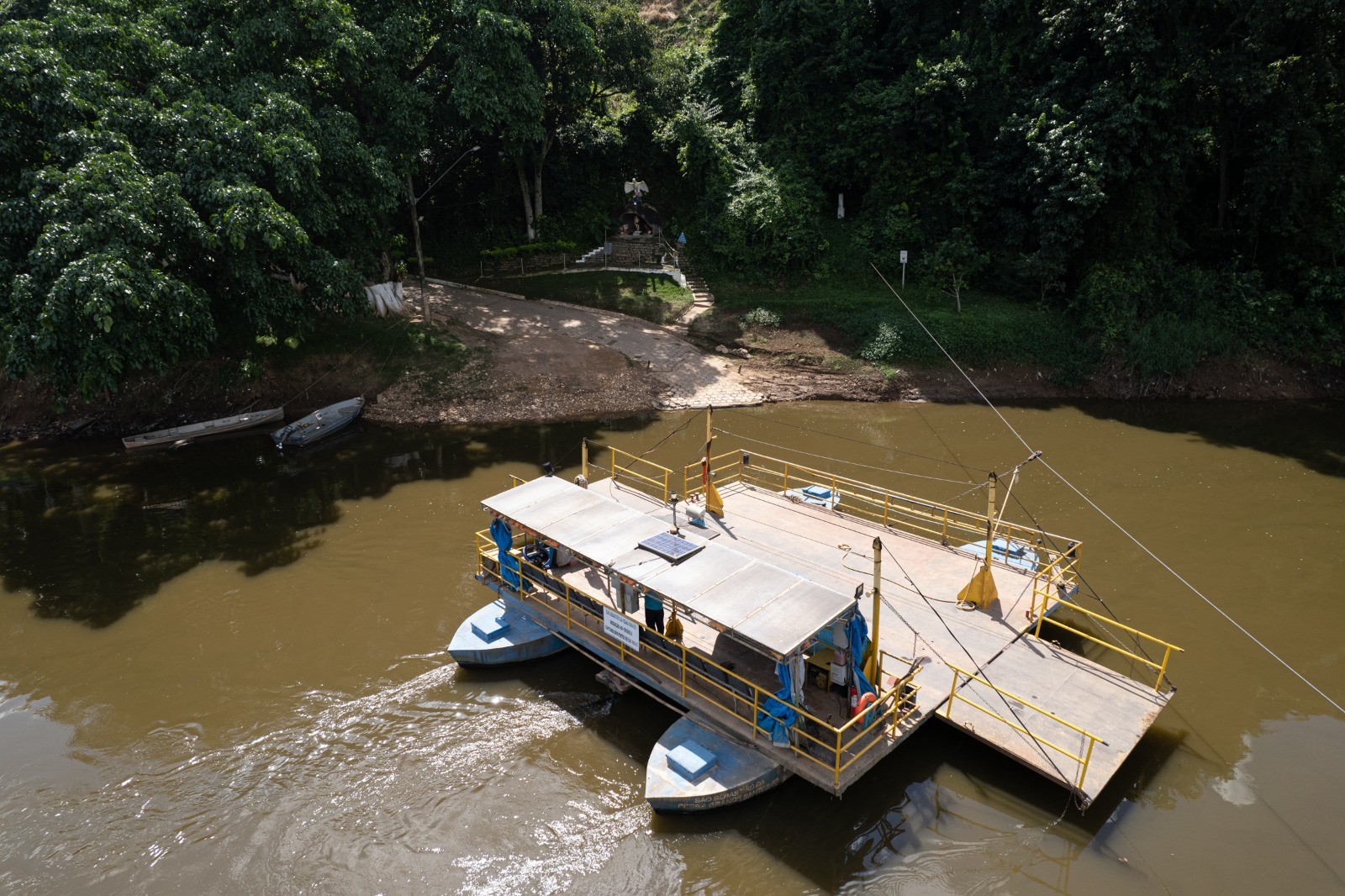 Marinha do Brasil interdita balsa que faz travessia em distrito de Laranjal Paulista por 'riscos graves' à segurança