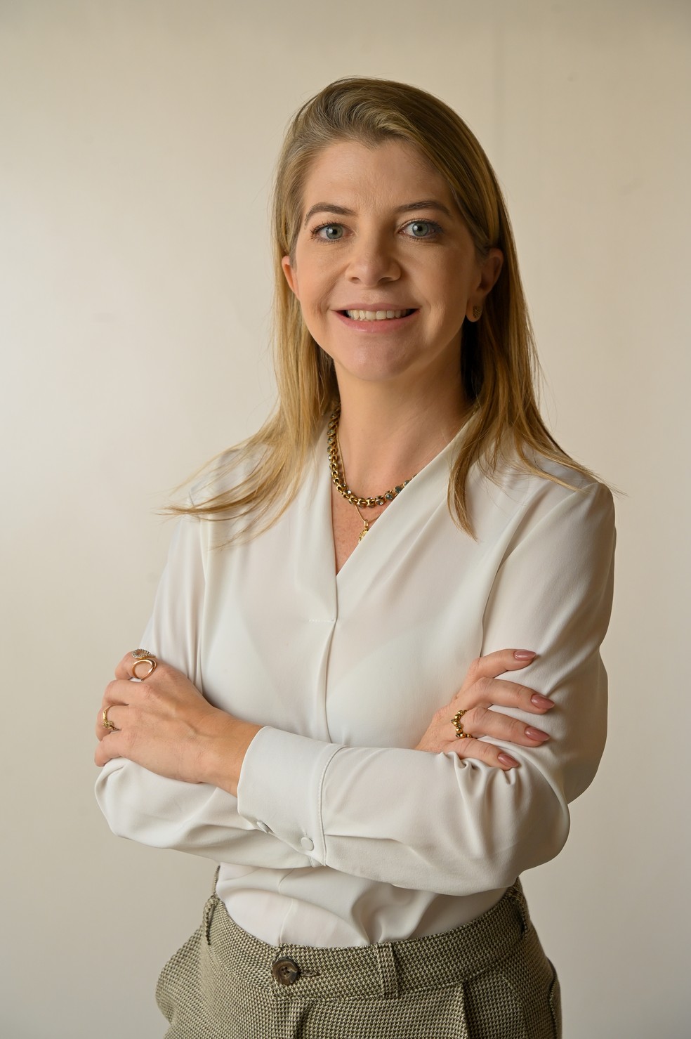 Flávia Germendorff atua na direção financeira da Aprosoja e preside o sindicato rural de Natividade, fortalecendo a representatividade feminina no setor produtivo. — Foto: Arquivo Pessoal