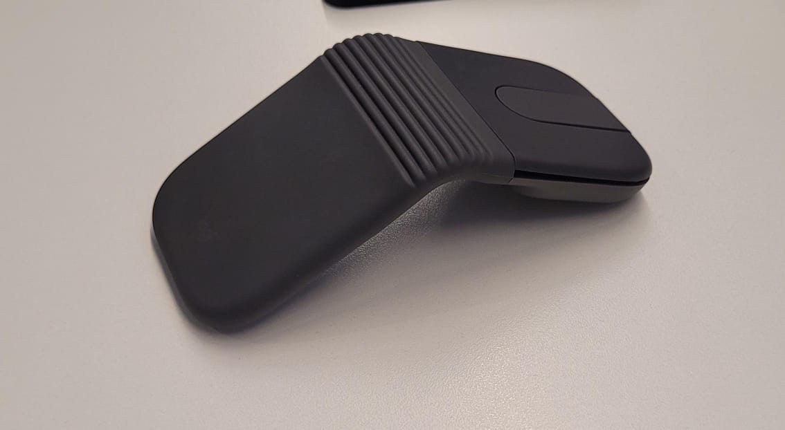 Mobi Fold: primeiras impressões do novo mouse dobrável da Logitech