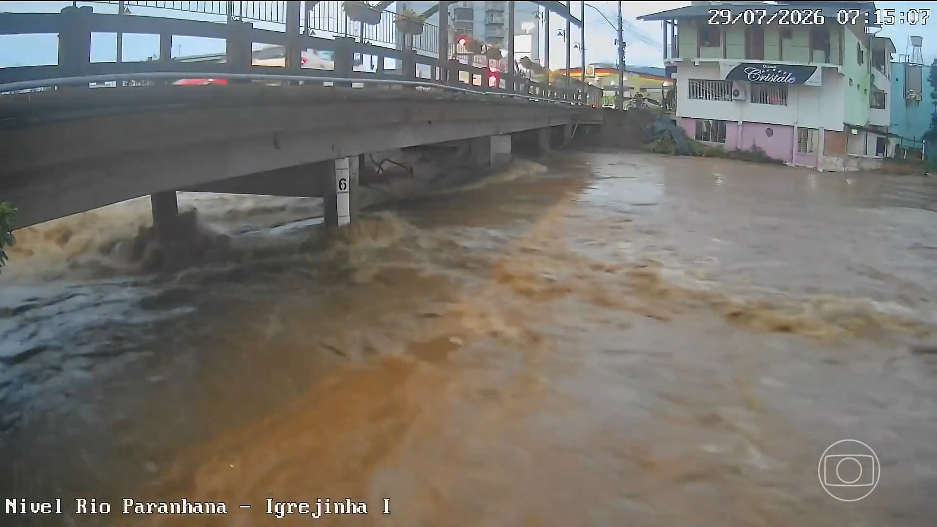 Granizo, vendaval e rios em cheia: chuva volta a desalojar famílias no Rio Grande do Sul