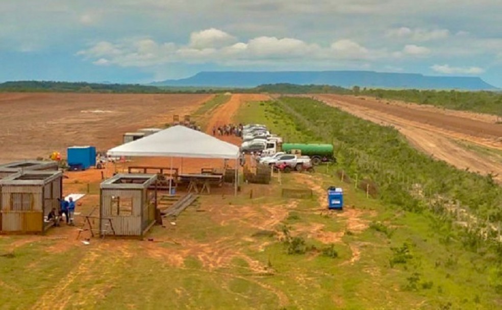 Obras no aer&oacute;dromo em S&atilde;o F&eacute;lix do Tocantins d&atilde;o in&iacute;cio &mdash; Foto: Pol&iacute;cia Militar/Governo do Tocantins