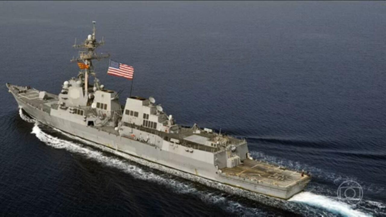 Especialista descarta invasão dos EUA na América Latina após envio de navios à costa da Venezuela