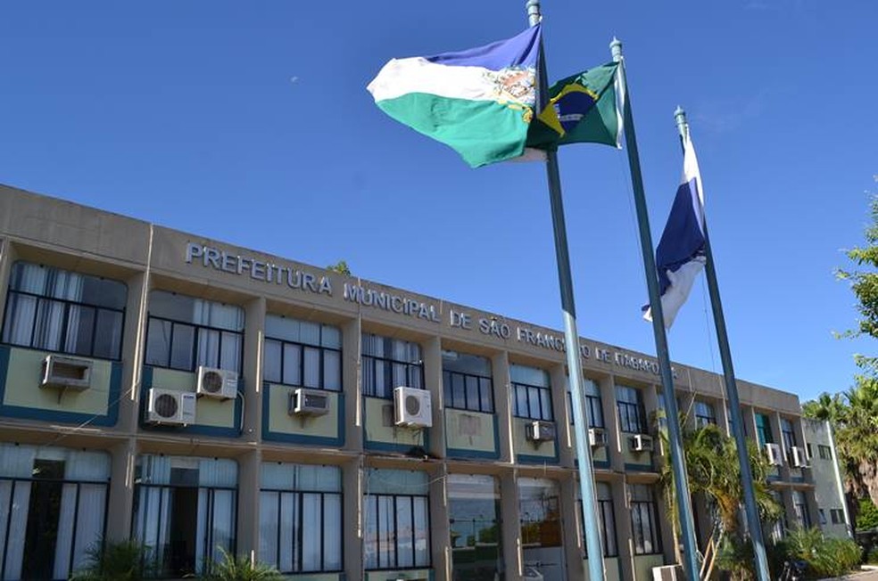 Prefeitura Municipal de São Francisco de Itabapoana - Só Pra