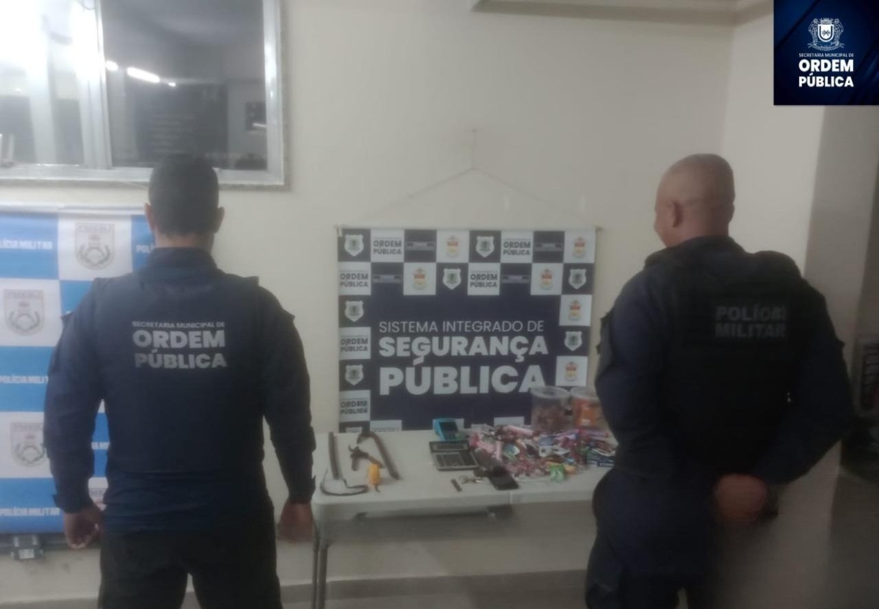 Três pessoas são presas em flagrante por invasão a estabelecimentos comerciais e furtos em Volta Redonda
