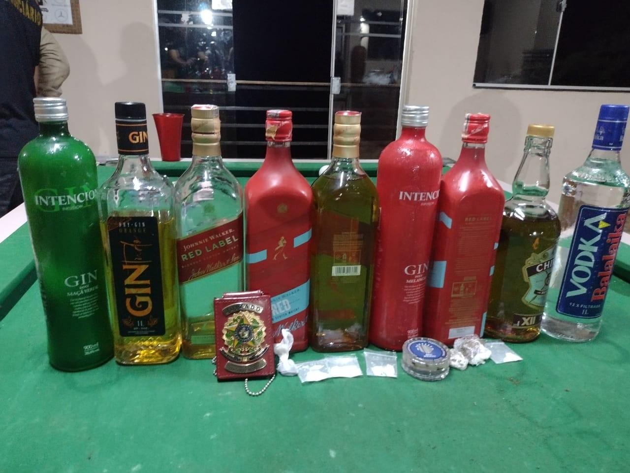 'Festa Open' de cocaína e maconha: Polícia Militar apreende menores  durante festa em Governador Valadares